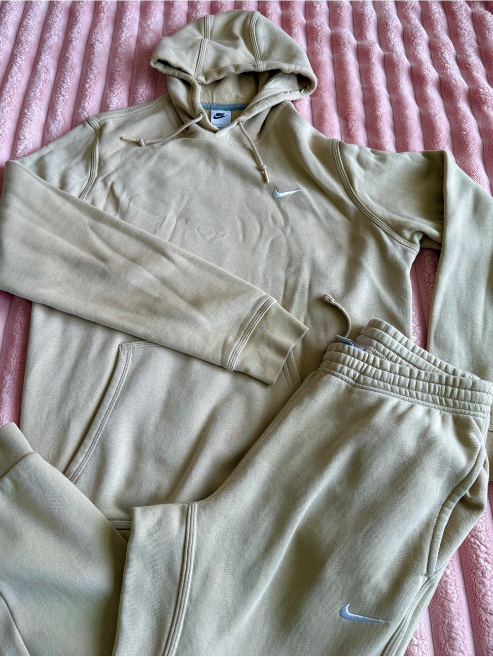 Nike Hoodie and Joggers Set